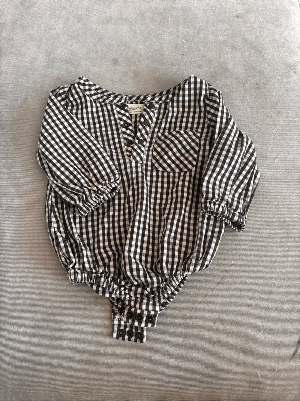 Pehr baby bodysuit- Black & White